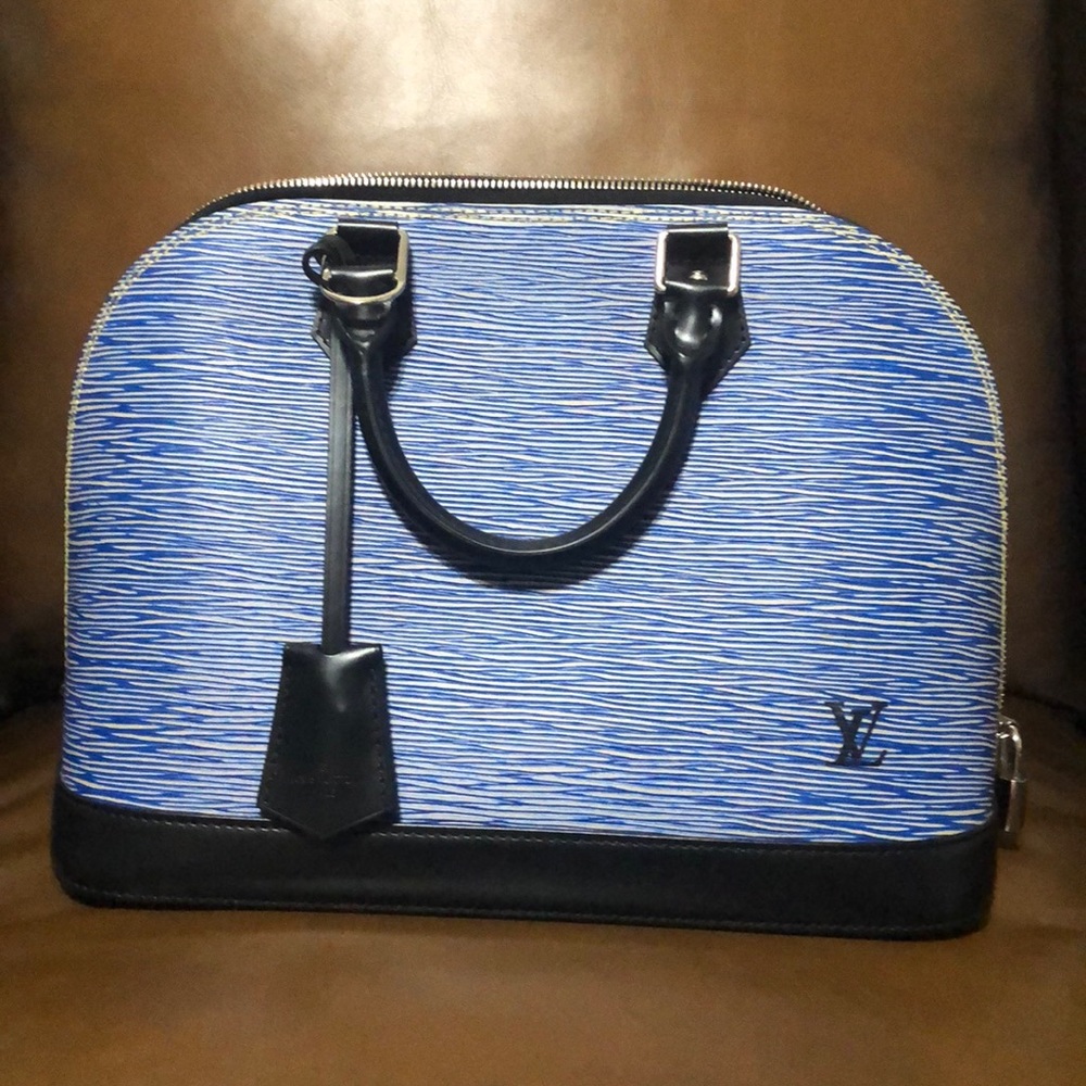 Louis Vuitton purse